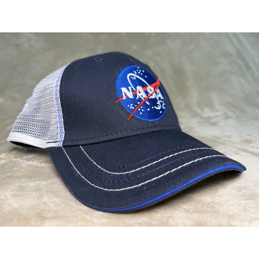 NWOT‎ NASA 3D Embroidered LOGO MESH TRUCKER SNAPBACK HAT CAP CURVED BILL NASA